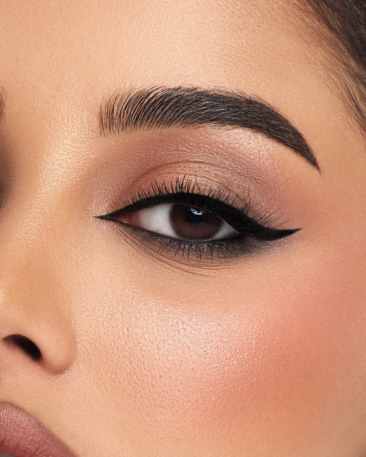 Mikyajy Eye Expert beauty photography by Aleksandar Pasaric