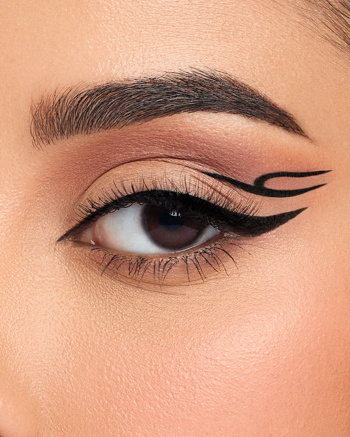 Mikyajy Eye Expert beauty photography by Aleksandar Pasaric